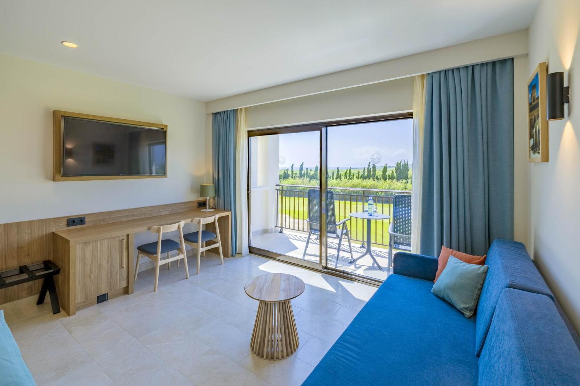 Отель Impressive Playa Granada Golf Мотриль Экстерьер фото