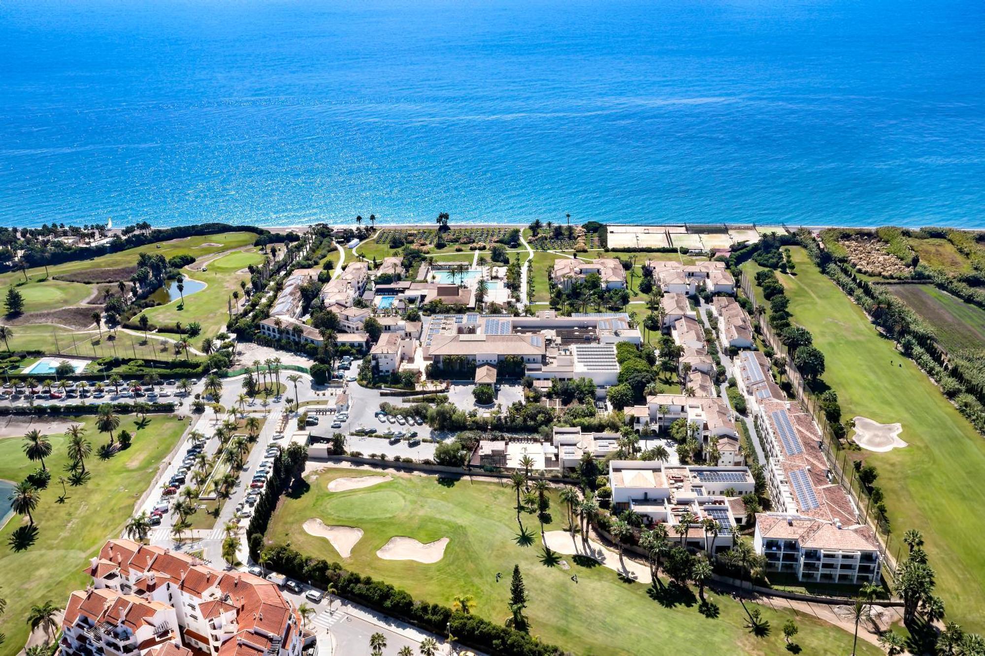 Отель Impressive Playa Granada Golf Мотриль Экстерьер фото